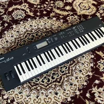 Yamaha S03 Synthesizer 2001 - Black