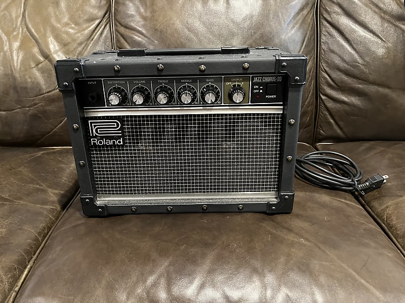 Roland JC-20 Jazz Chorus 20-Watt 1x5