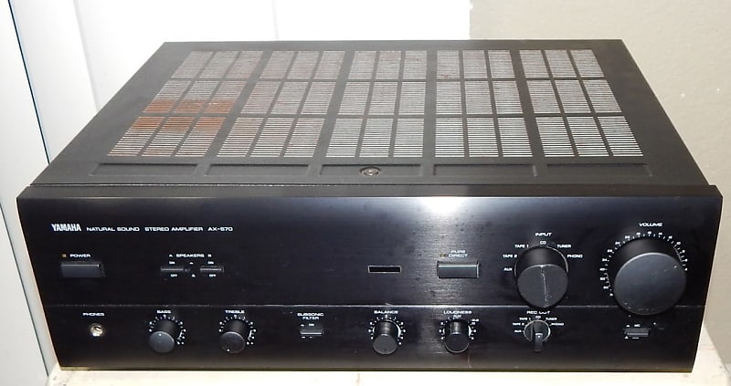 Yamaha AX-570 vintage stereo integrated amplifier