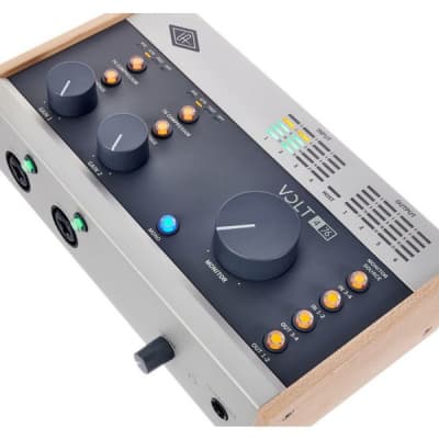 Universal Audio Volt 476 | 4-in/4-out USB 2.0 Audio/MIDI Interface. New with Full Warranty! image 15