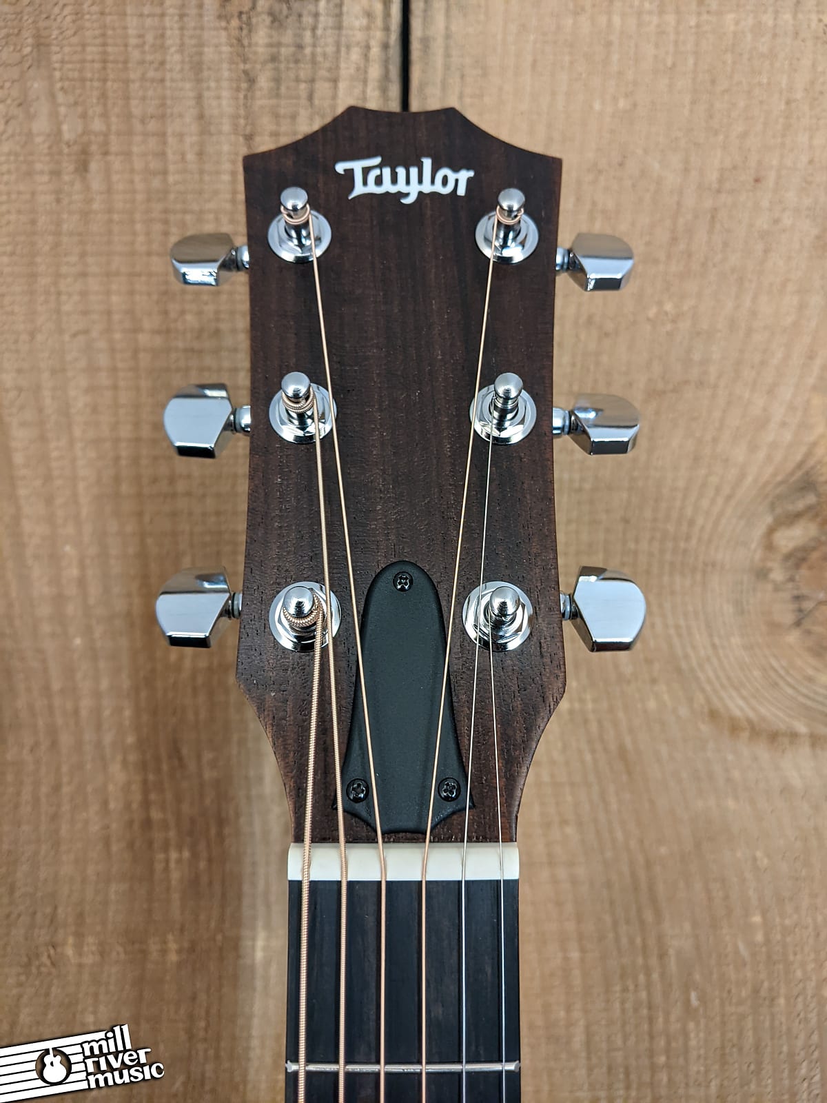 Taylor Academy 20e Acoustic Electric Guitar ES-B 1.2 w/gigbag