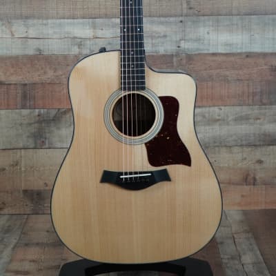 210ce Plus 6-String | Sitka Spruce Top | Layered Rosewood Back and Sides | Tropical Mahogany Neck | West African Crelicam Ebony Fretboard | Expression System® 2 Electronics | Venetian Cutaway | Aerocase image 1