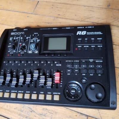 Zoom R8 Multitrack Digital Recorder and USB Interface