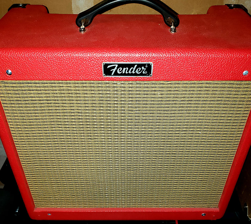 Fender Blues Jr limited edition Texas Red extention cab. Reverb