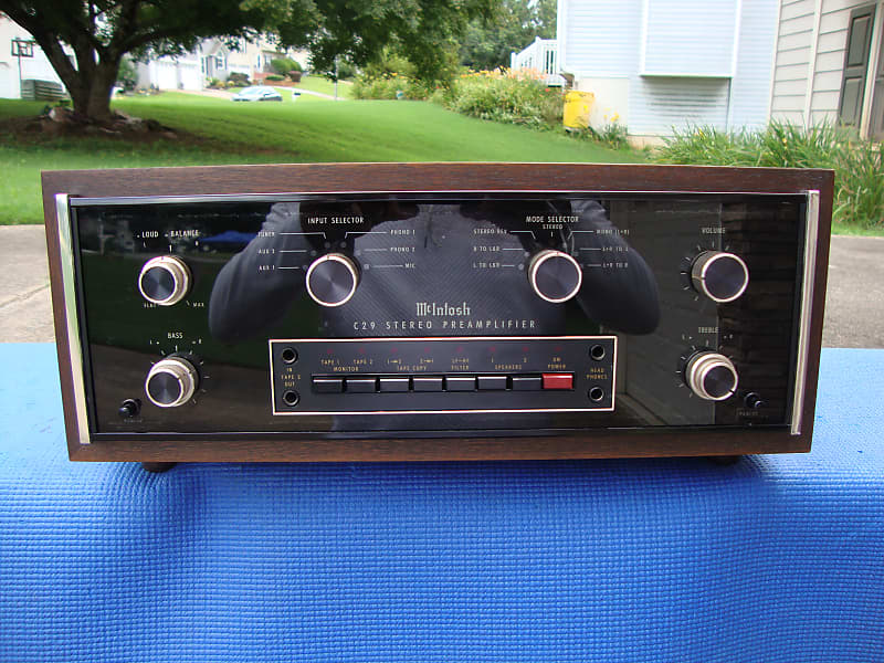 McIntosh C29 Solid State Stereo Preamplifier  w/ OEM Case - 100% functional  			