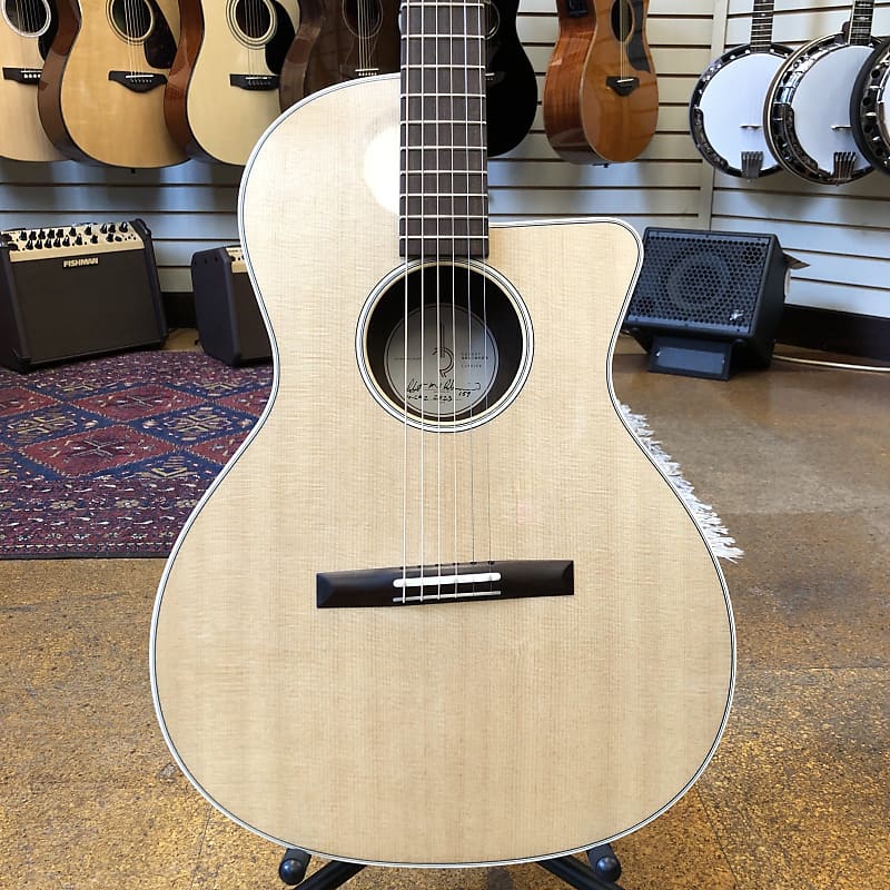R. Robinson (Evanston, IL) Model 10C Sitka Spruce/Claro Reverb