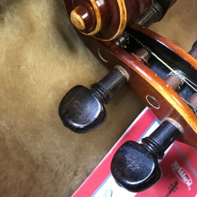 ER Pfretzschner 31/C Violin size 4/4  made in W Germany 1983 excellent condition with hard case , bows image 7