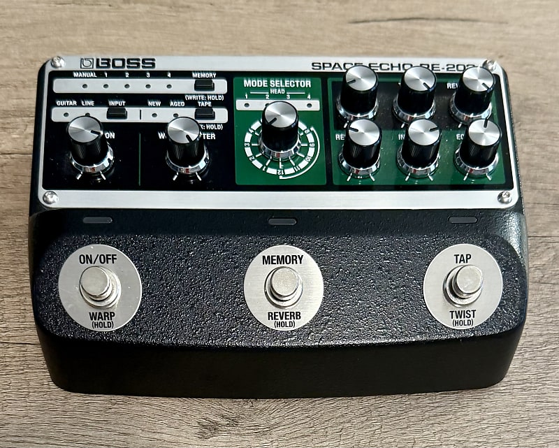 Boss RE-202 Space Echo