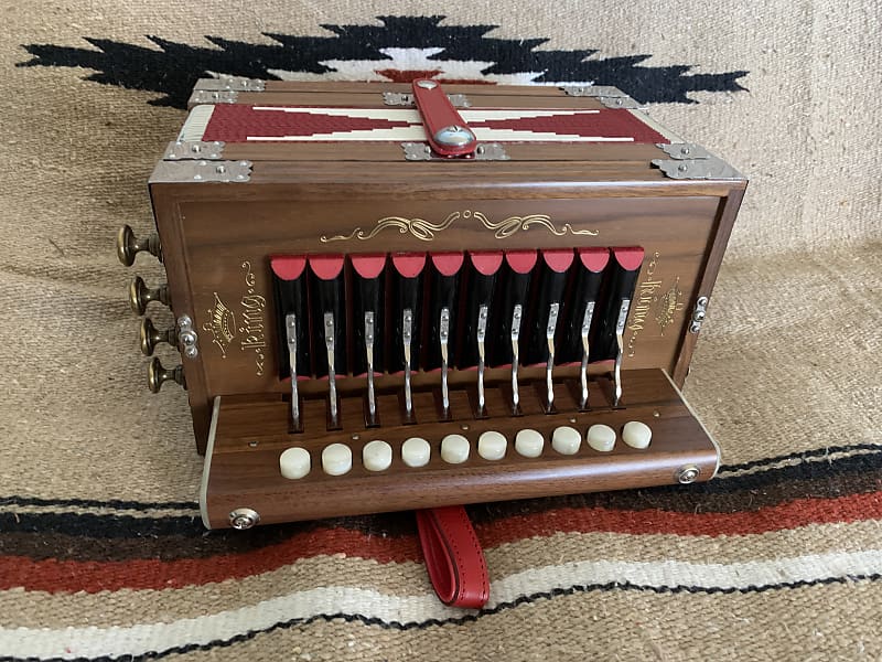 King (Gabbanelli) Cajun/Zydeco button accordion Key of D. Reverb