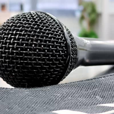 Audix OM-3xb Handheld Hypercardioid Dynamic Microphone - Black image 3