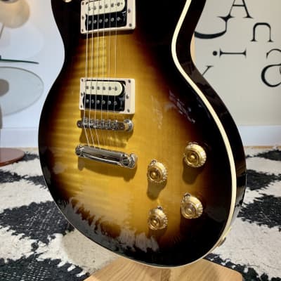 Gibson Slash Les Paul Standard 2020 November Burst Light 8.2LB Upgraded Slash Signature Seymour Duncan Pickups image 4