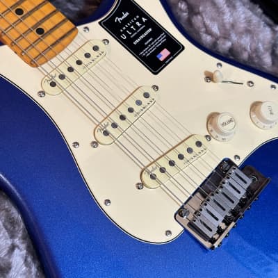Fender American Ultra Stratocaster USA Cobalt Blue Electric Guitar image 7