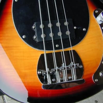 OLP MM2 4-String Bass Guitar image 5