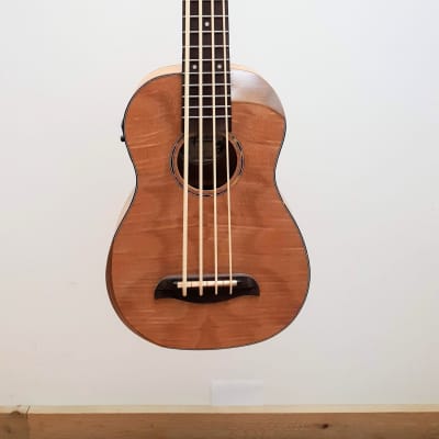 Oscar Schmidt OUB800K Acoustic-Electric Ukulele Bass, Flamed Maple body. Includes deluxe bag. image 3
