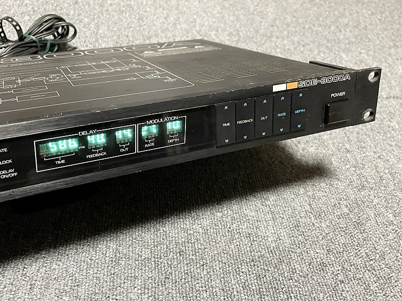 Roland SDE-3000A Digital Delay