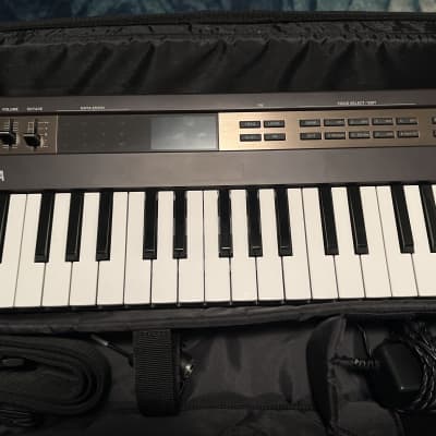 Yamaha Reface DX Mini Mobile Keyboard 2015 - Present - Black