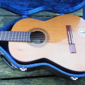 Quality Tokai L 60 Classical + H/case made in the 1970's