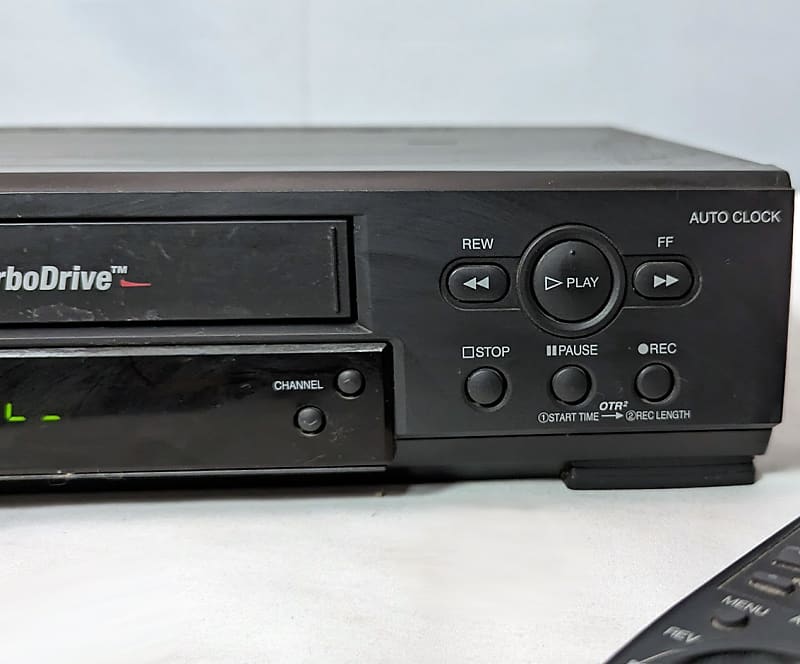 Mitsubishi HS-U748 MINT SVHS ET VCR VHS Player Recorder w/ Remote hot & Disney Movie