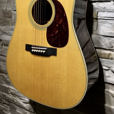 Martin Standard Series D-28 Dreadnought Acoustic Guitar 2021 Natural image 4