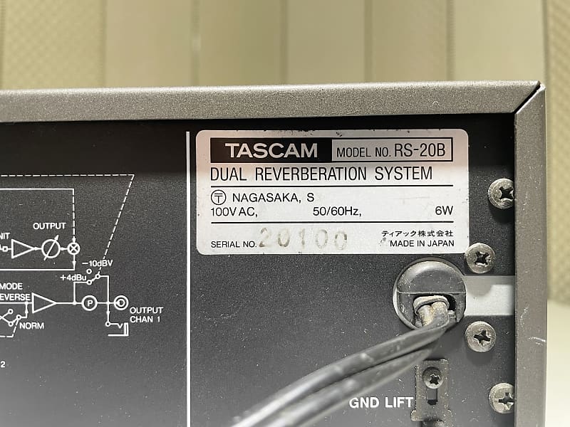 Tascam RS-20B Dual Spring Reverb 80s Vintage - YouTube