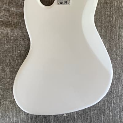Fender  Fender Player Jazz Bass Fretless Bass Guitar (Polar White) 2022 Polar White image 5