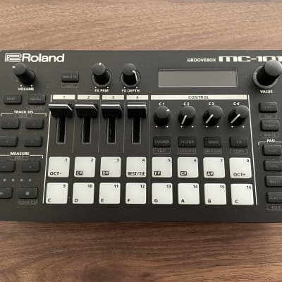 Roland MC-101 Groovebox image 1