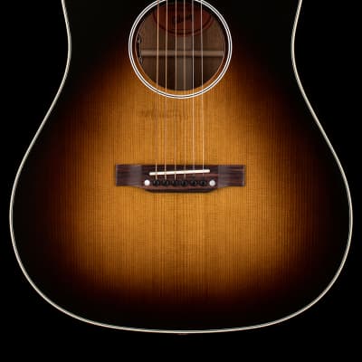 美品Gibson Keb’Mo'3.0 J-45 Keb' Mo' “3.0” 12-Fret J-45 | Gibson Japan