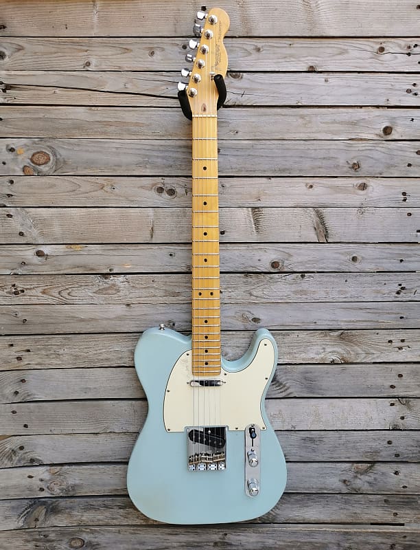 Fender Telecaster 2003 NY Yankees #51 Customized Paint with Bernie