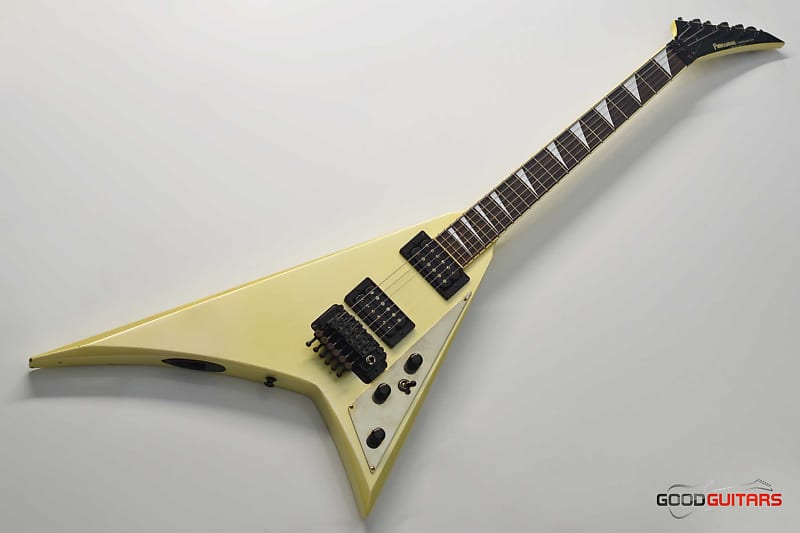FERNANDES JS-110 ランディV Fernandes JS-110 という伝説の武器 | 興味のない人にはどうでも