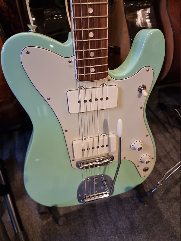 Fender limited edition Jazz-tele 2018 surf green Ny med gigbag image 1
