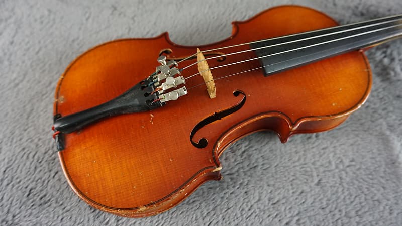 Suzuki No. 220 1/8 1980 Violin | Reverb