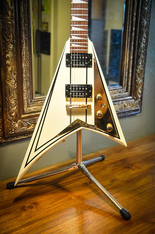 Jackson Randy Rhoads RR5 Tribute V- 2005 White/Gold-Made in Japan-EXC-Best  one out there-L@@K NOW!