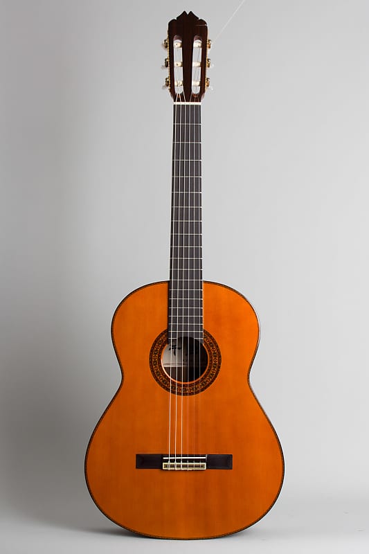 Seji Shinano No. 40 Classical Guitar, c. 1968, original black hard 