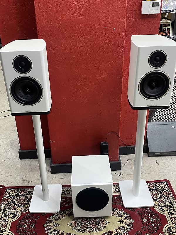 Wharfedale diamond 11.2 sales white