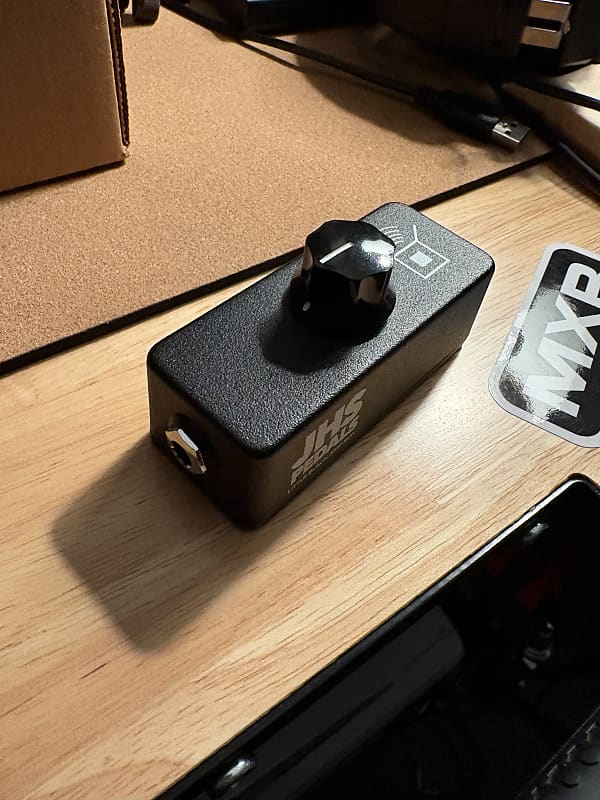 JHS Little Black Amp Box