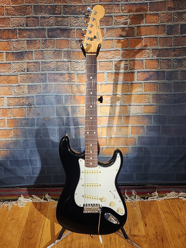 Squier by Fender Stratocaster エレキ fm259