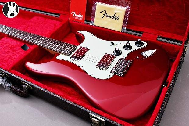 フェンダーメキシコ ブラックトップ ストラトキャスター キャンディアップルレッド Fender Blacktop Stratocaster HH with Rosewood Fretboard
