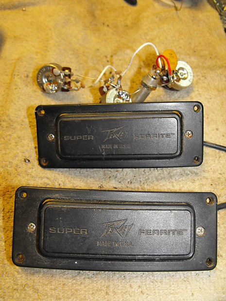 Peavey Pair of Foundation Bass Super Ferrite pickups with pots 1982 black