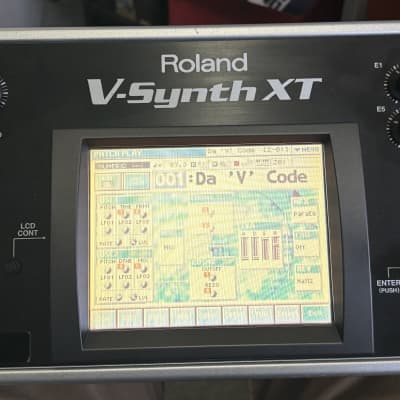 Roland V-Synth XT Rack Mount Digital Synthesizer 2005 - 2009 - Black