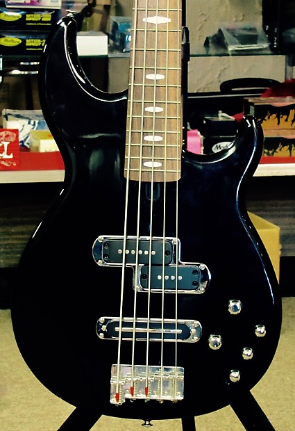 YAMAHA BB615 ブラック エレキベース 生産終了品 YAMAHA BB615 ブラック エレキベース 生産終了品