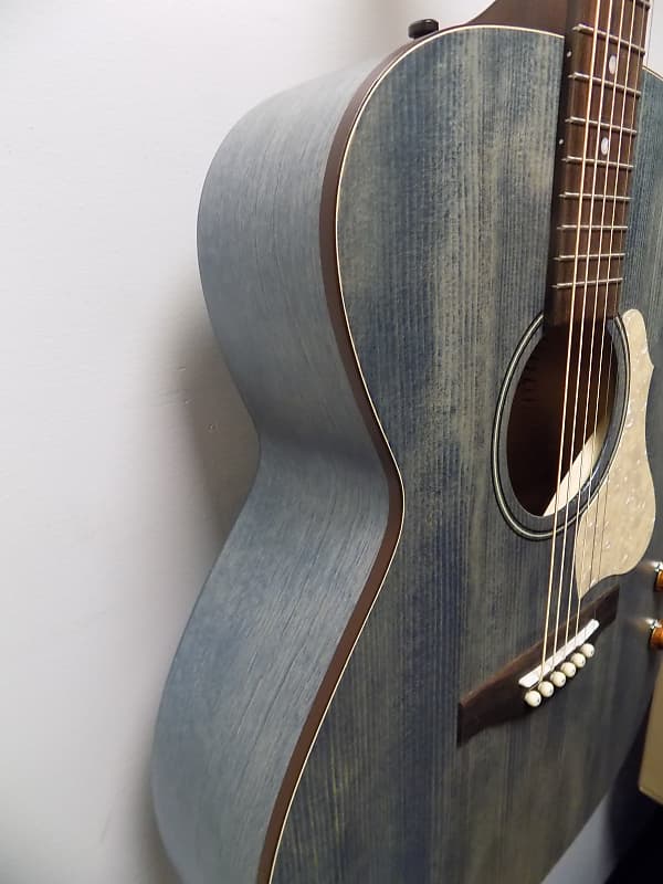 Art & Lutherie Legacy Denim Blue Q-Discrete Acoustic