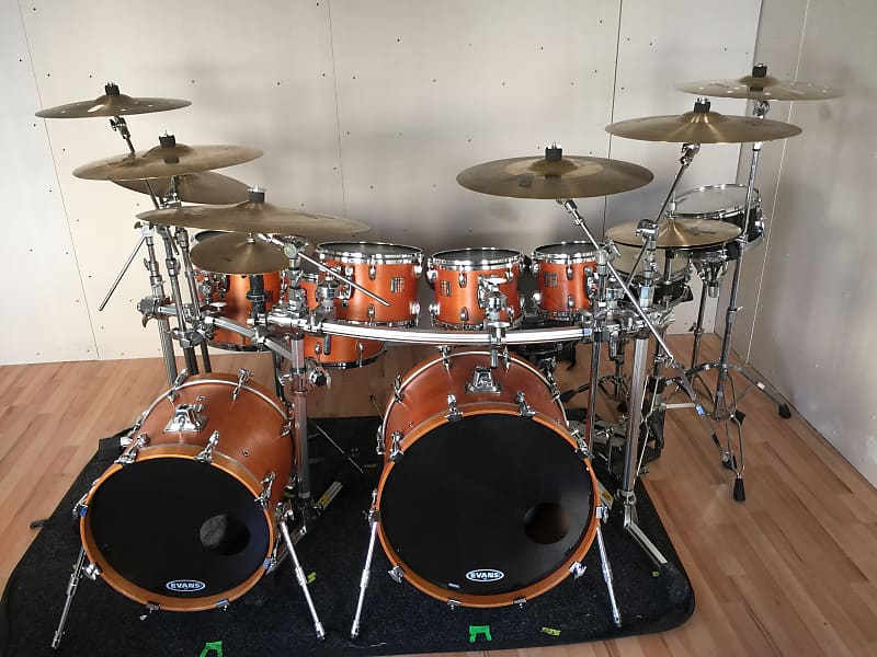 Amy Winehouse Touring/Recording Yamaha Birch Custom Reverb UK