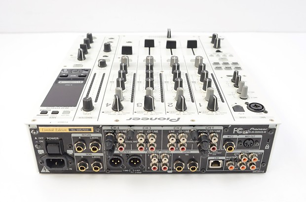 Pioneer DJM-900nexus Limited Edition White Mixer - In Box Pioneer DJM-900nexus Limited Edition White Mixer - In Box