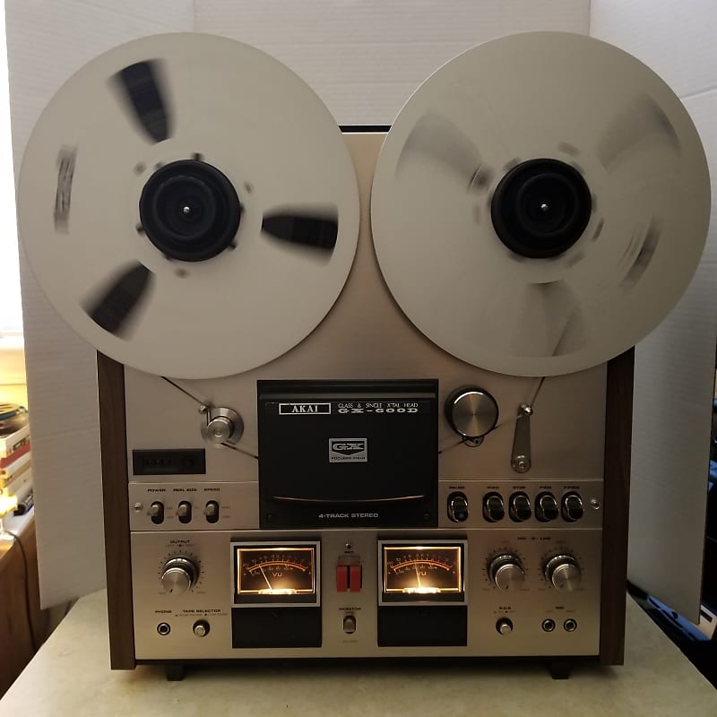 Akai GX-600D 4 Track 2 Channel Reel To Reel Tape Recorder