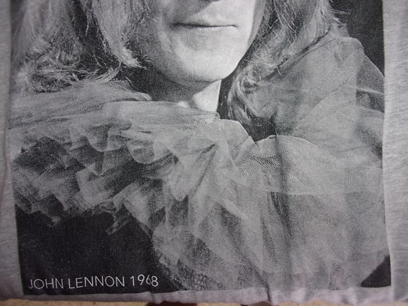 John Lennon Reelin' in the Years Photo Archives 1968 Adult XL T