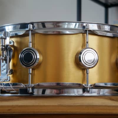 Vintage 1960s George Hayman 'Vibrasonic' 14" x 5.5" Snare Drum in Gold Ingot image 4