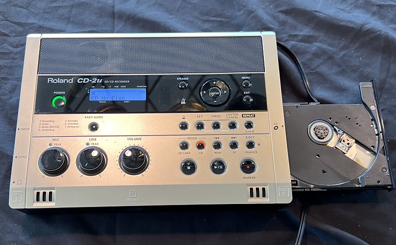 Roland CD-2U SD/CD Recorder with AC pwr case and remote control