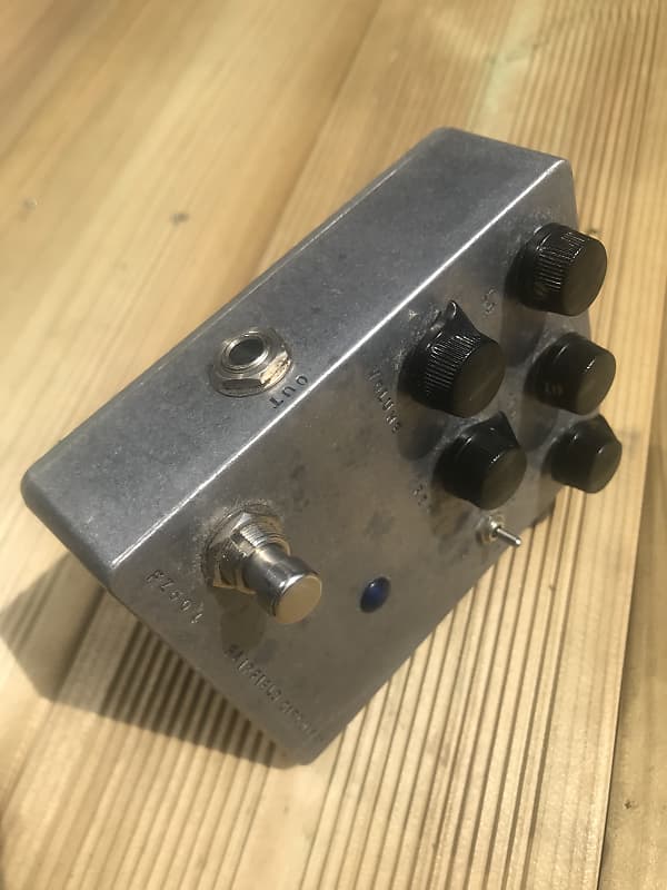 Fairfield Circuitry Four Eyes - YouTube
