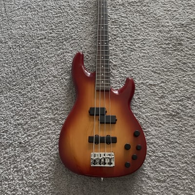 Fender Deluxe Series Zone Bass 2003 - 2006 | Reverb