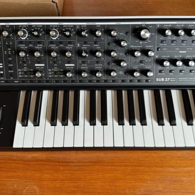 Moog Sub 37 Tribute Edition 2010s - Black